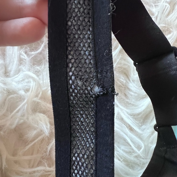 VSX SPORT Victoria’s Secret Sport Bra 32C - Picture 9 of 9